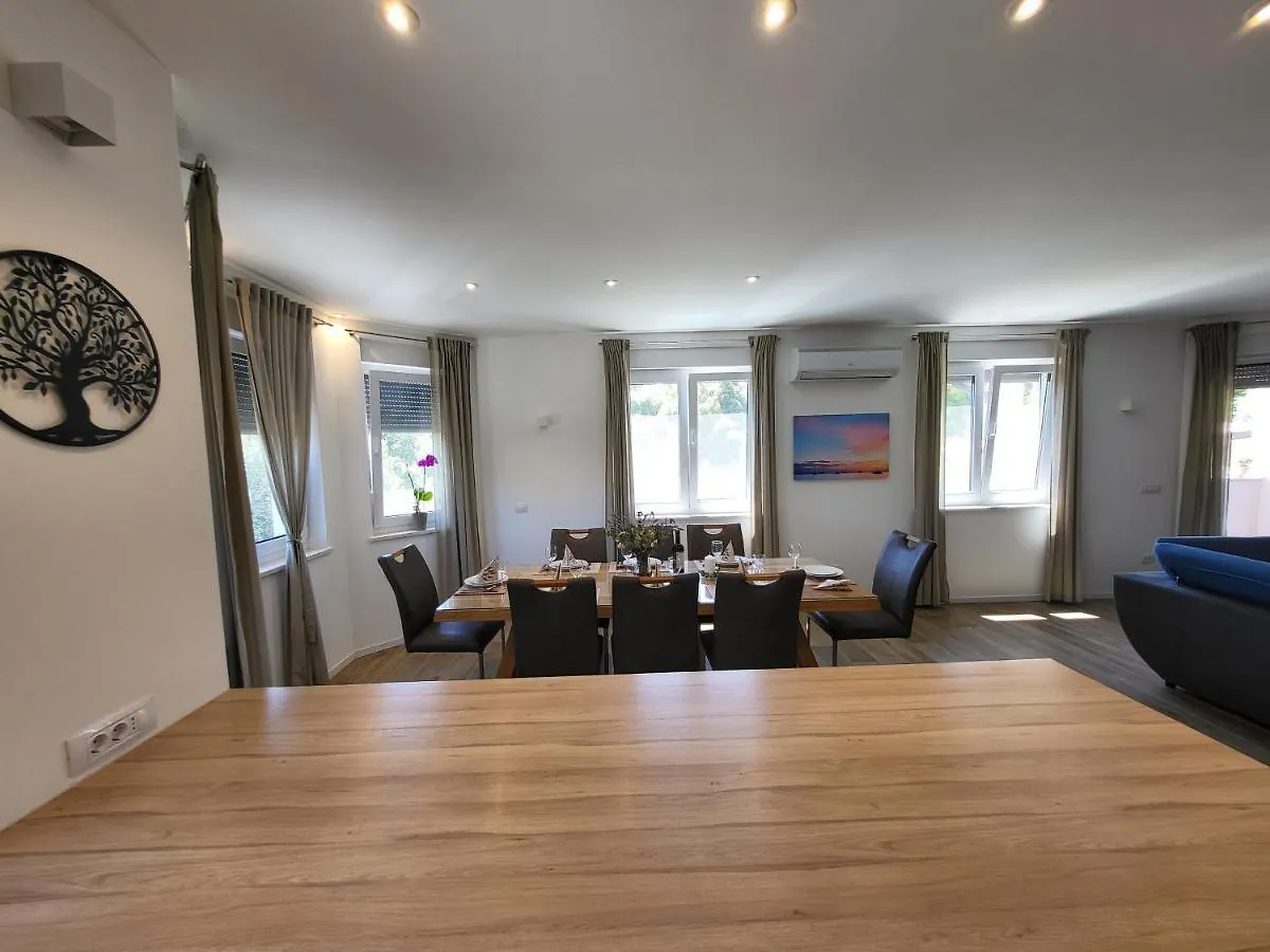 Apartments Melisa Pula Croatia