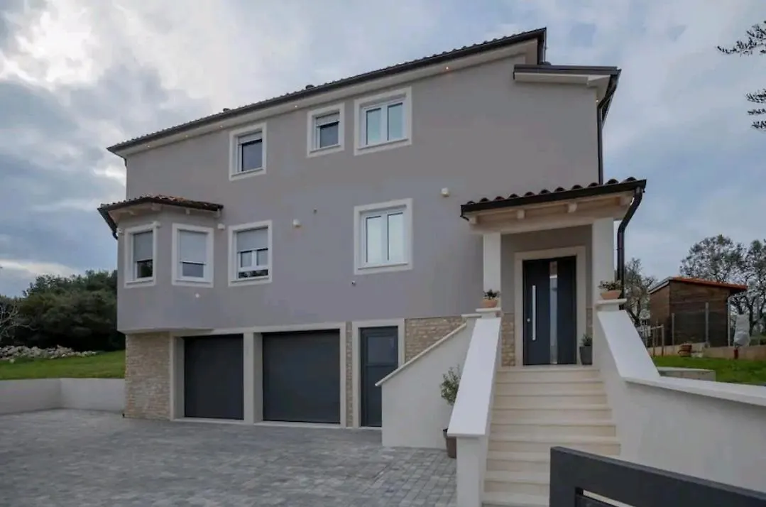 Apartments Melisa Pula