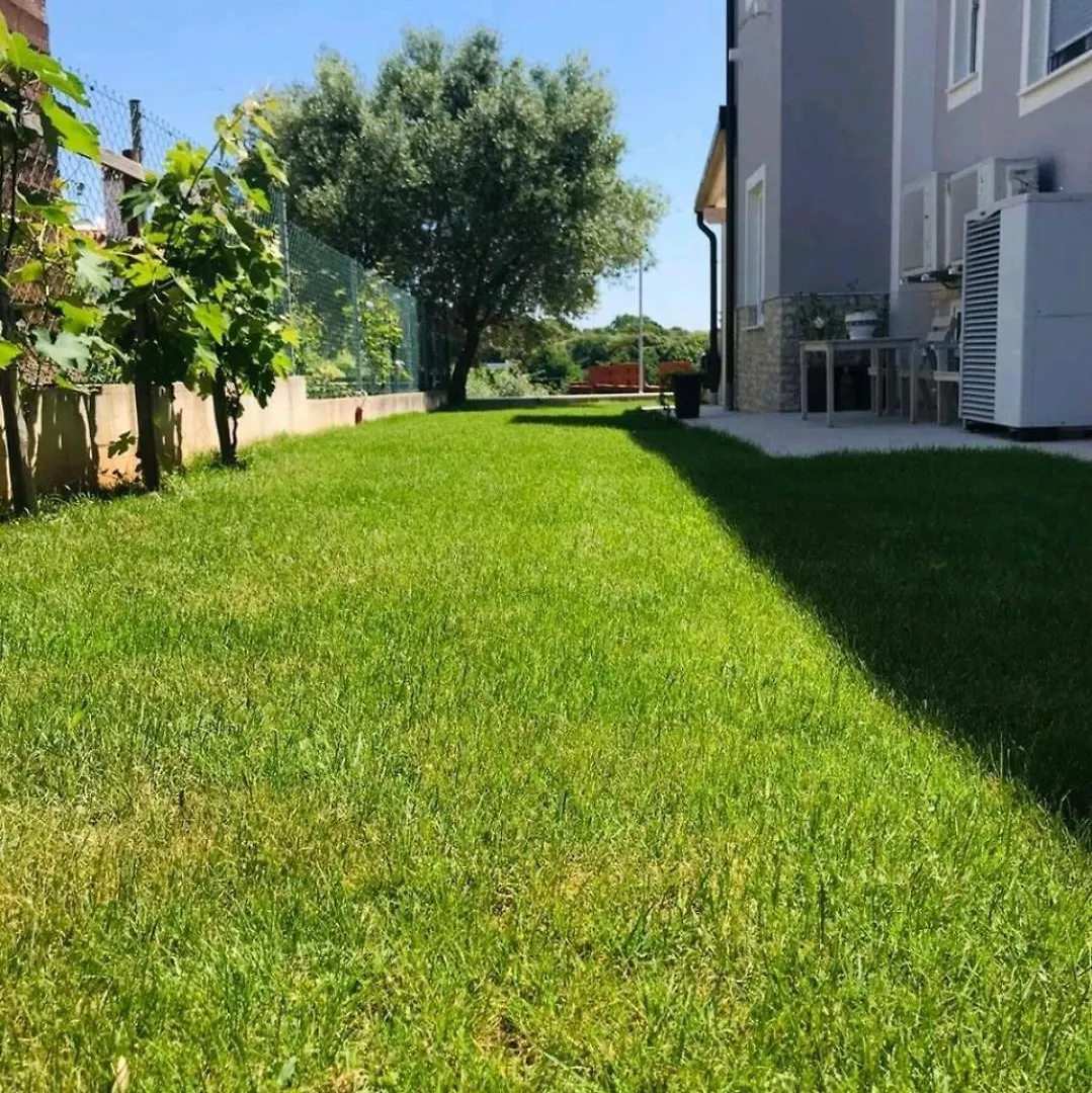 Apartments Melisa Pula
